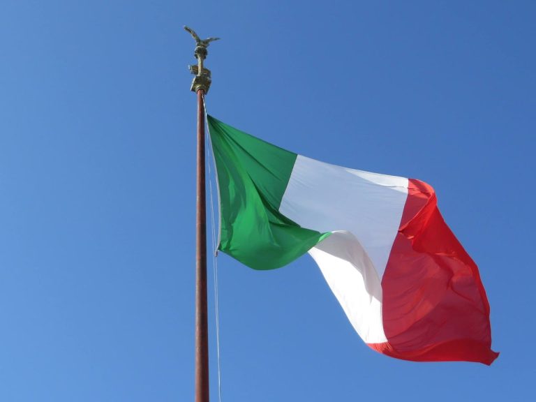 UR Global impulsa su expansión europea con la apertura de su oficina en Milán